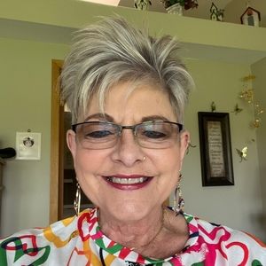 Meet your Posher, Posh